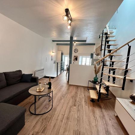 Le Palantin Apartment เลอปาเลส์ ภายนอก รูปภาพ