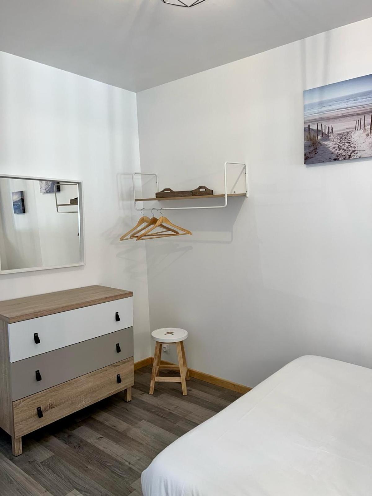 Le Palantin Apartment เลอปาเลส์ ภายนอก รูปภาพ