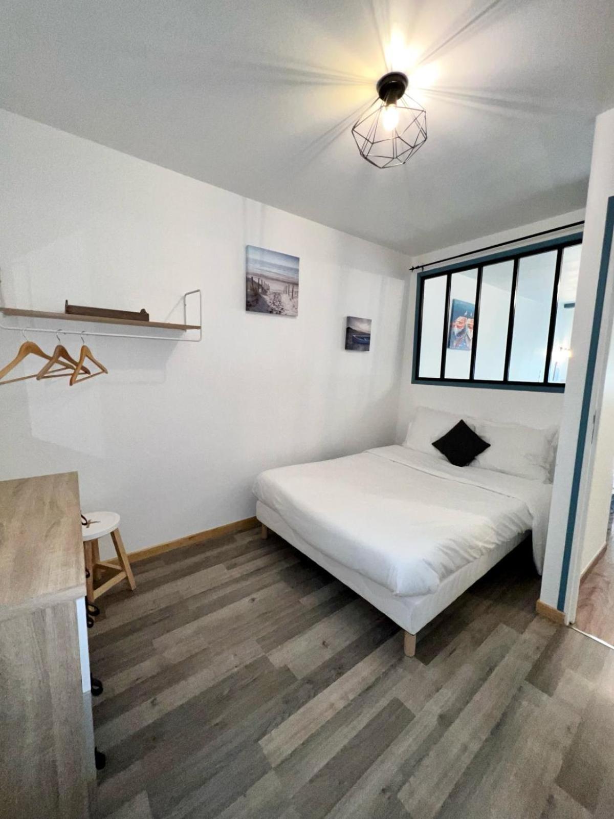 Le Palantin Apartment เลอปาเลส์ ภายนอก รูปภาพ